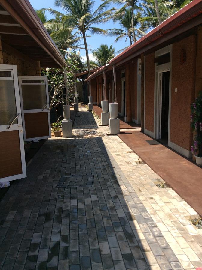 Oasey Ayurveda Hotel Bentota Esterno foto