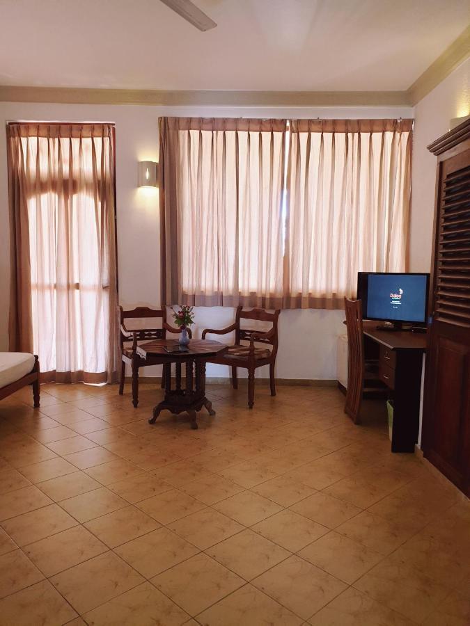 Oasey Ayurveda Hotel Bentota Esterno foto